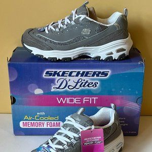 Skechers D'Lites Sz. 8 WIDE FIT Walking Shoes